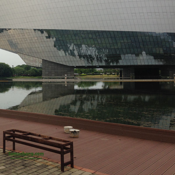 Leading Composite Decking Brands Compared with Professional Factory Solutions