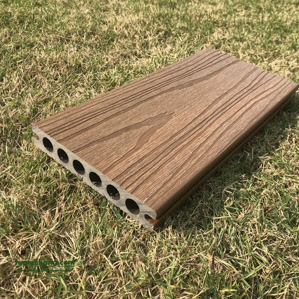 Hoe creëert composiet terrasplanken verweerd hout natuurlijke uitstraling