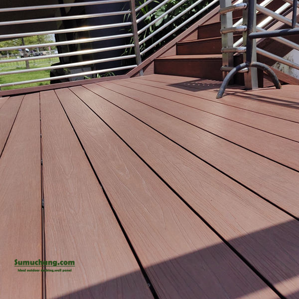 Why choose 1 x 4 composite decking for garden projects