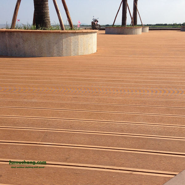 How to choose composite decking 12′ for outdoor spaces